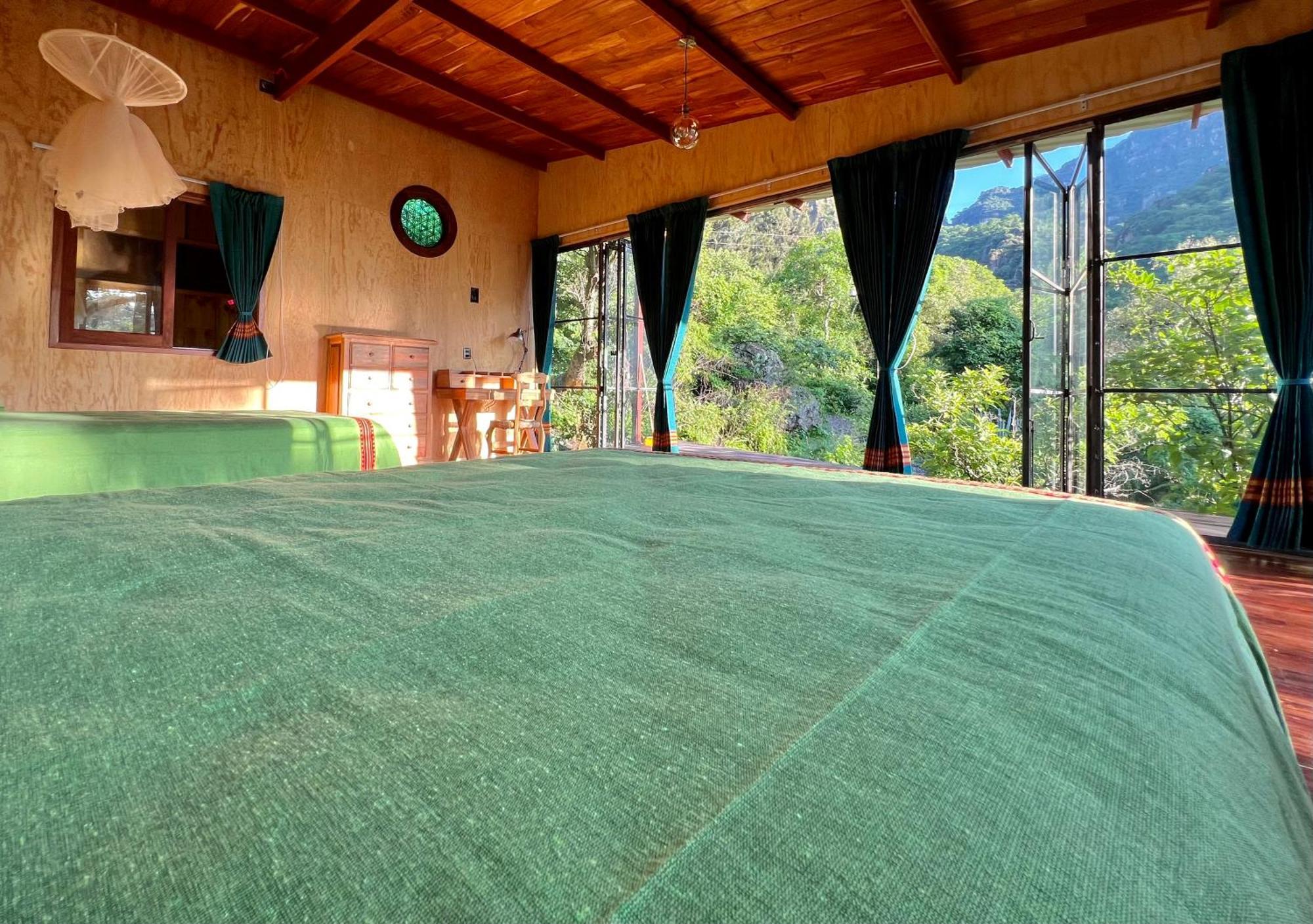 Santuario Ave Fenix-Cabanas Tepoztlan Room photo